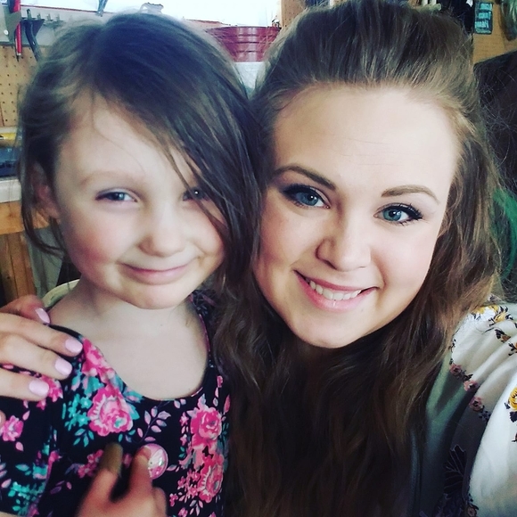 Meet your Posher, Sarah - Picture 1 of 1